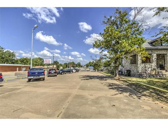 307 S Mission St, Sapulpa, OK 74066